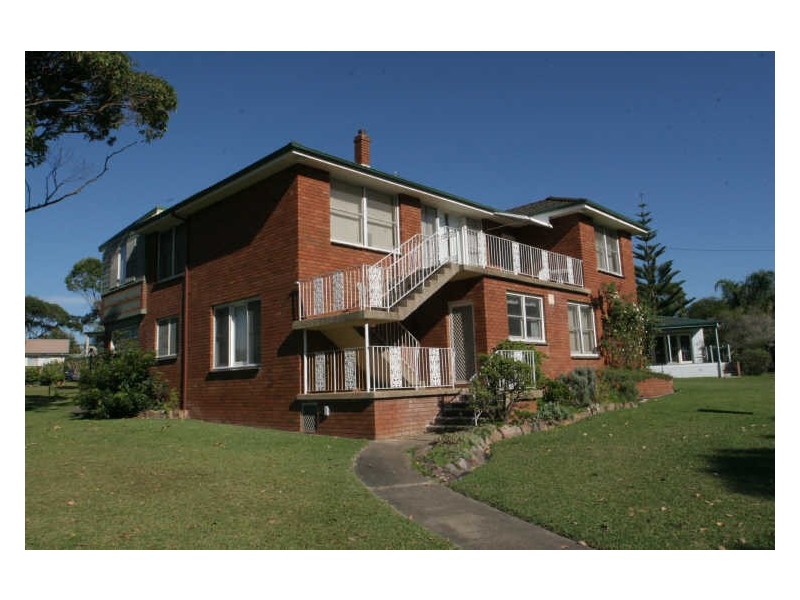 2 Pope Avenue, Berrara NSW 2540