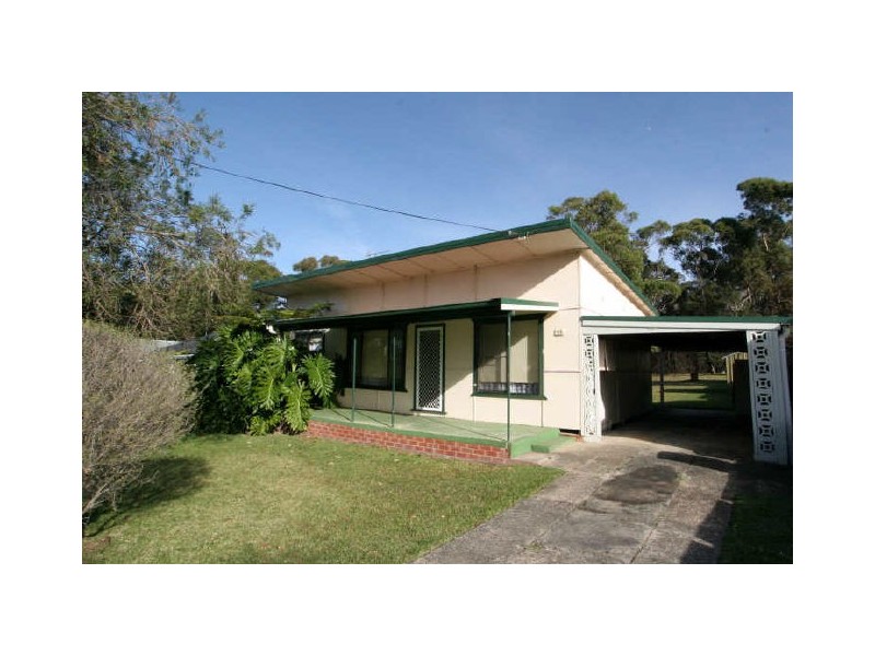 33 Government Road, Sussex Inlet NSW 2540