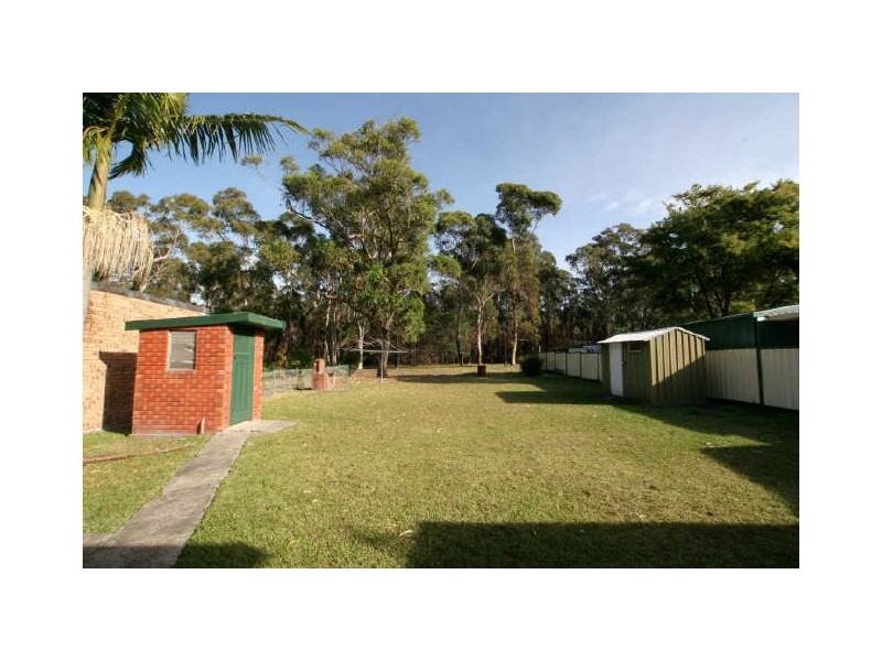 33 Government Road, Sussex Inlet NSW 2540