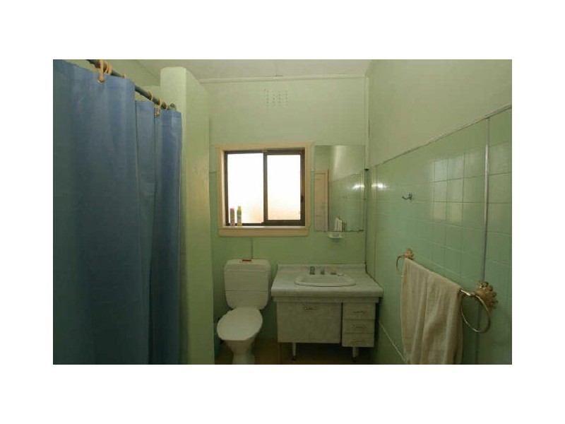 33 Government Road, Sussex Inlet NSW 2540