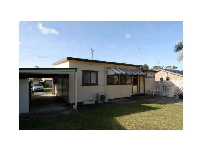 33 Government Road, Sussex Inlet NSW 2540