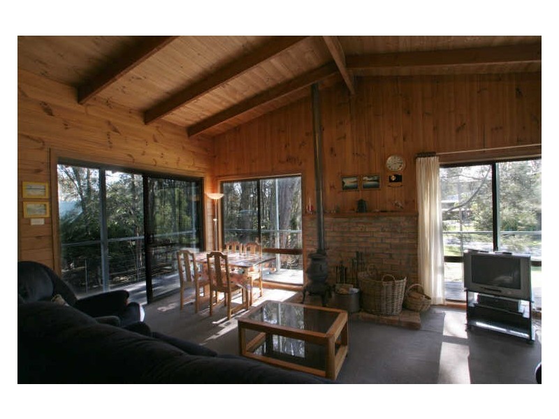 12 Lakeland Avenue, Berrara NSW 2540