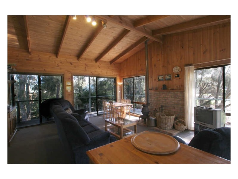 12 Lakeland Avenue, Berrara NSW 2540