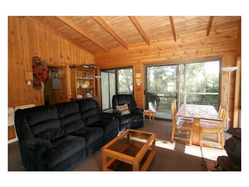 12 Lakeland Avenue, Berrara NSW 2540