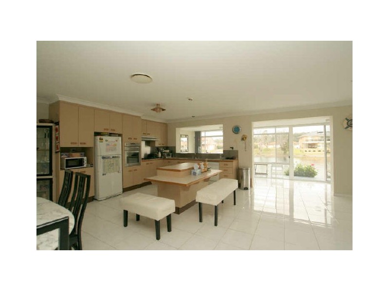13 Teal Place, Sussex Inlet NSW 2540