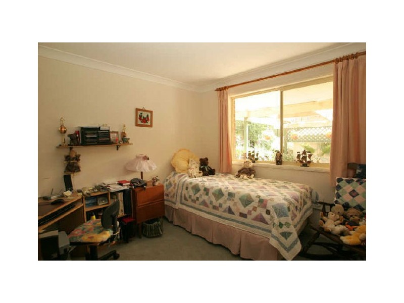 73 Suncrest Avenue, Sussex Inlet NSW 2540