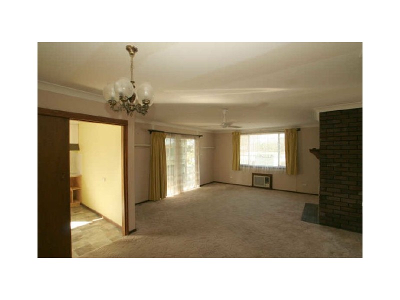 57 Sussex Inlet Road, Sussex Inlet NSW 2540