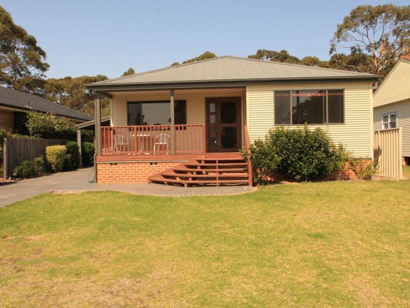 44 Ellmoos Avenue, Sussex Inlet NSW 2540