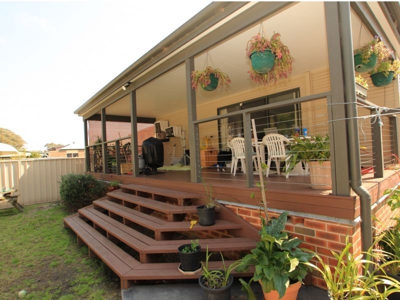 44 Ellmoos Avenue, Sussex Inlet NSW 2540