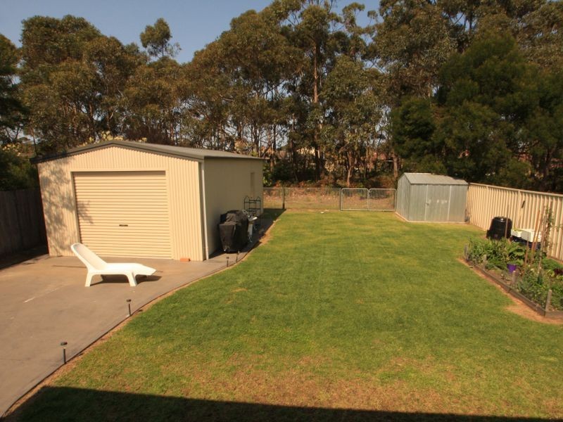 44 Ellmoos Avenue, Sussex Inlet NSW 2540