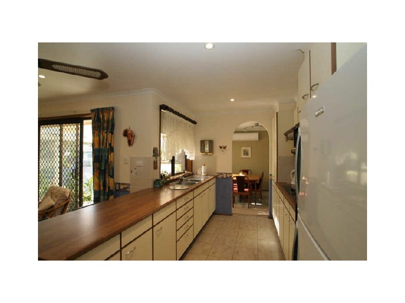 7 Suncrest Avenue, Sussex Inlet NSW 2540