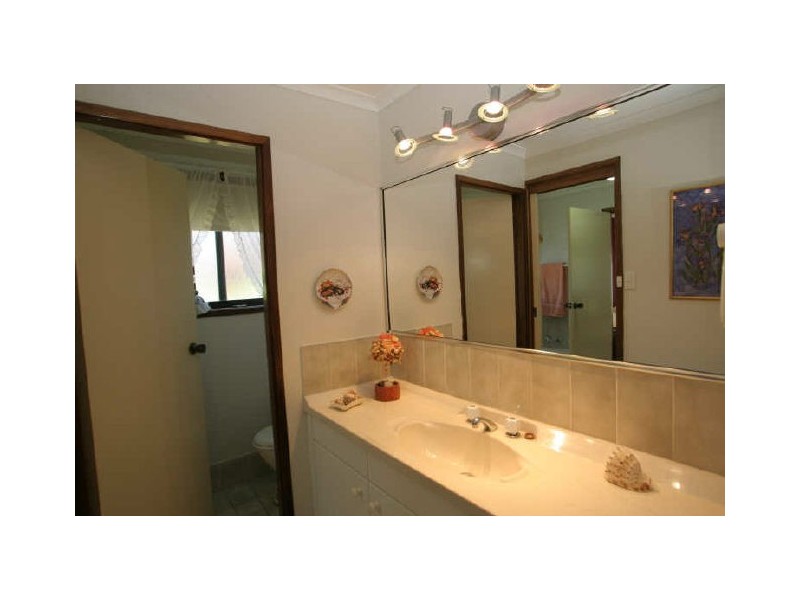 7 Suncrest Avenue, Sussex Inlet NSW 2540