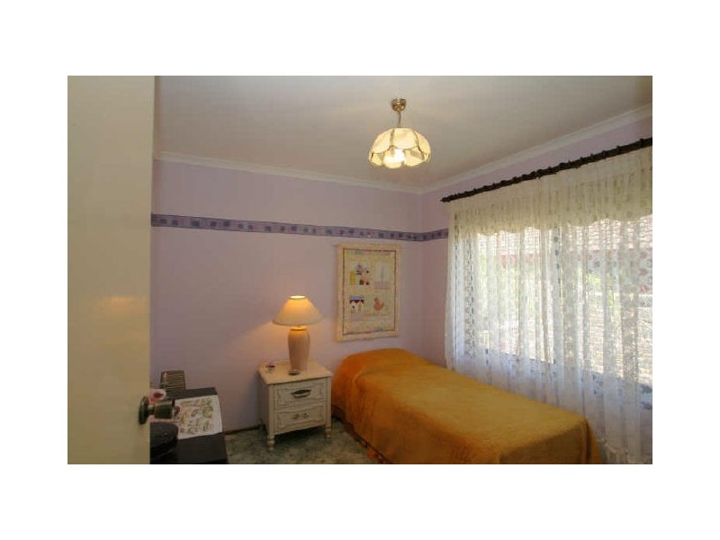 7 Suncrest Avenue, Sussex Inlet NSW 2540