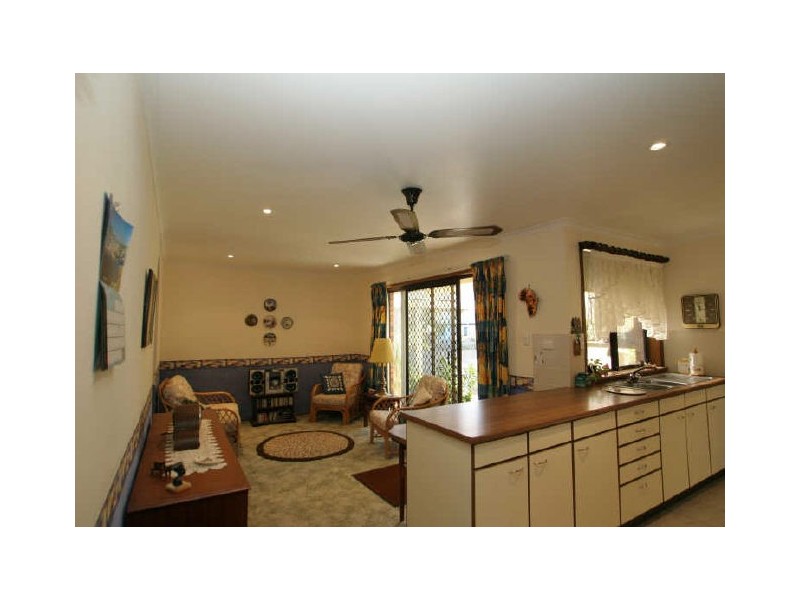 7 Suncrest Avenue, Sussex Inlet NSW 2540