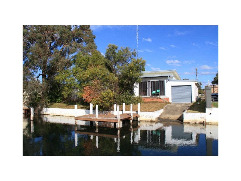 47 Jacobs Drive, Sussex Inlet NSW 2540