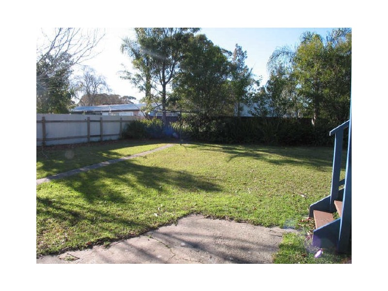 8 Wunda Avenue, Sussex Inlet NSW 2540