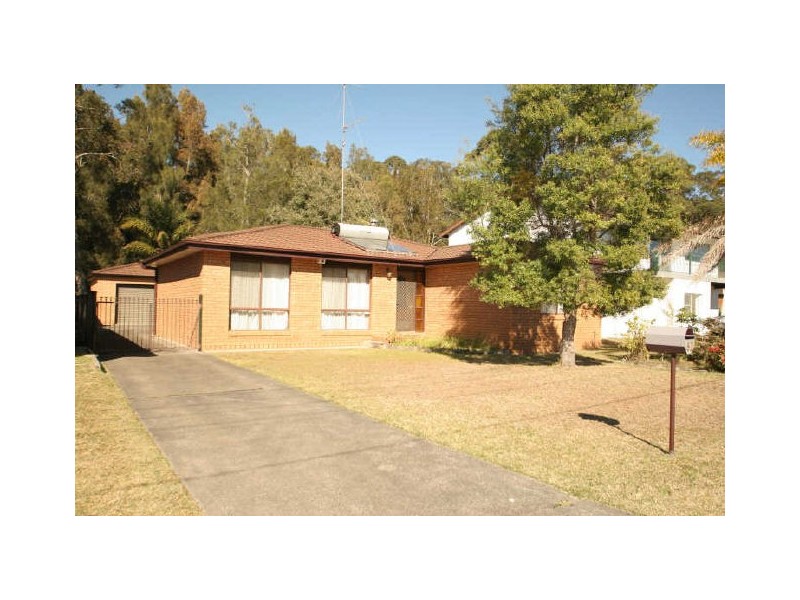 52 Cater Crescent, Sussex Inlet NSW 2540