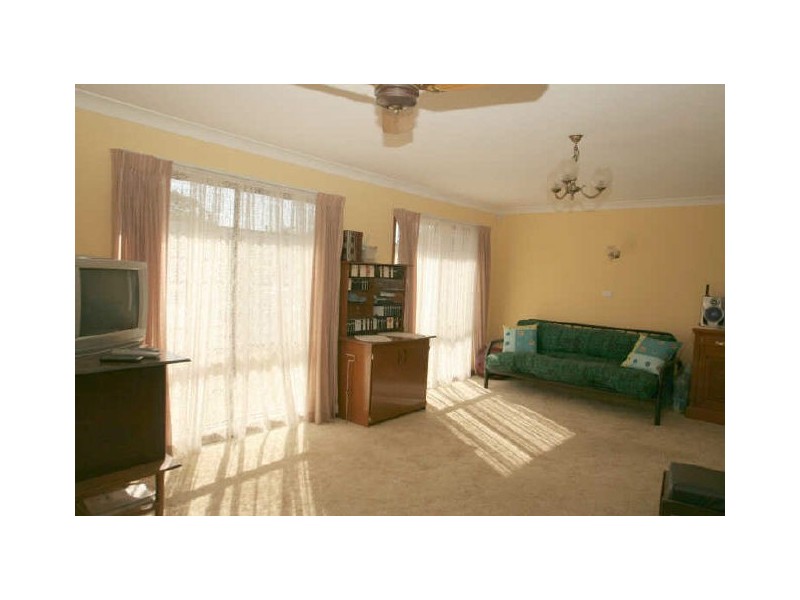 52 Cater Crescent, Sussex Inlet NSW 2540