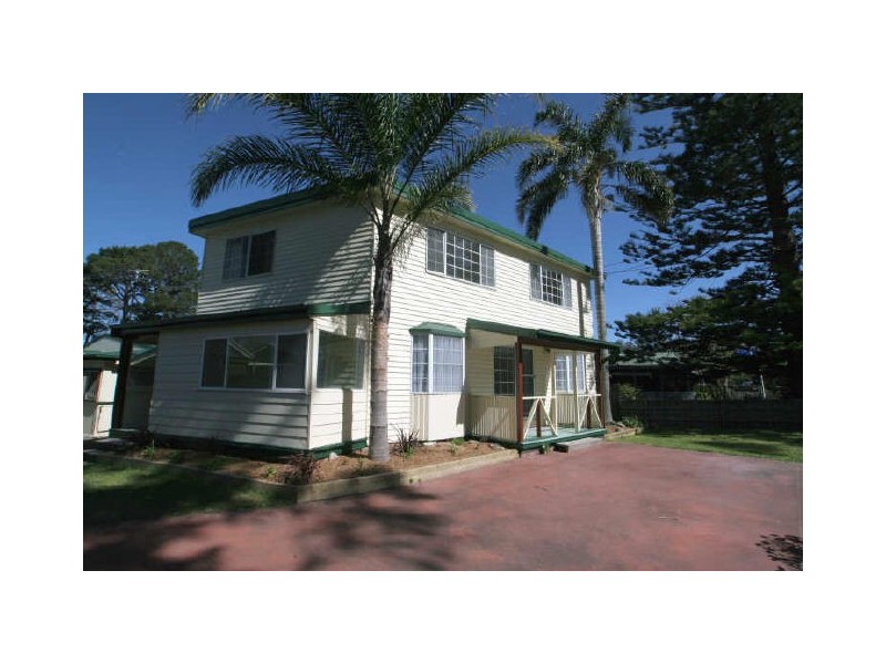 212 River Road, Sussex Inlet NSW 2540