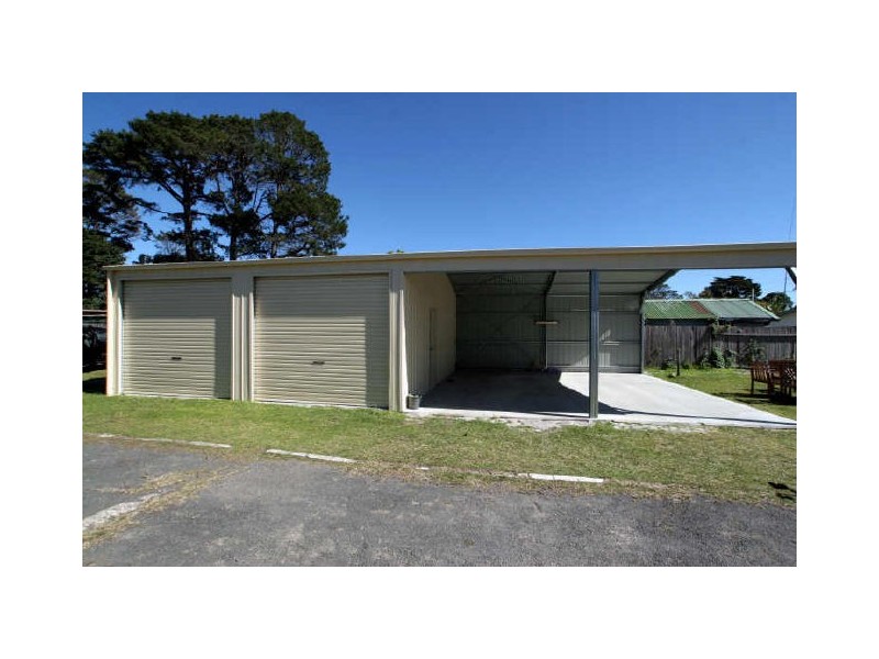212 River Road, Sussex Inlet NSW 2540