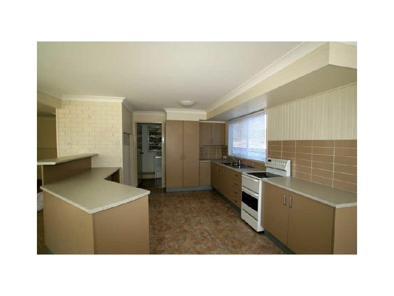 212 River Road, Sussex Inlet NSW 2540
