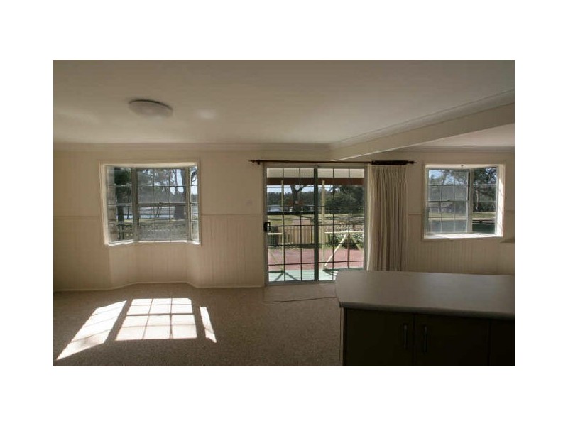 212 River Road, Sussex Inlet NSW 2540