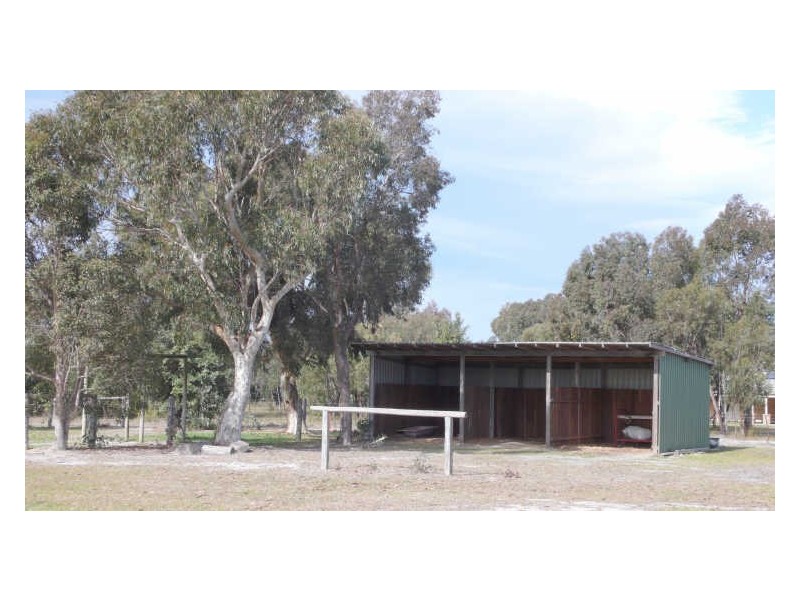 121 Old Berrara Road, Sussex Inlet NSW 2540