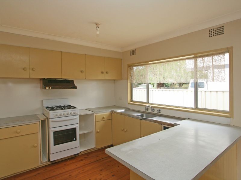 14 Glanville Road, Sussex Inlet NSW 2540