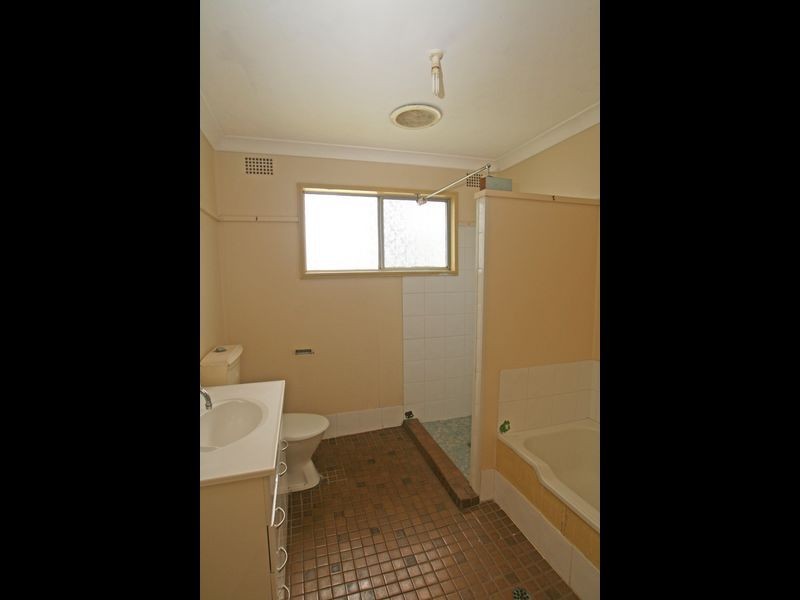 14 Glanville Road, Sussex Inlet NSW 2540