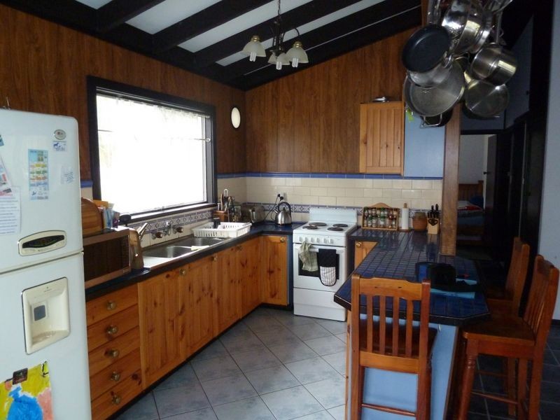 43 Government Road, Sussex Inlet NSW 2540