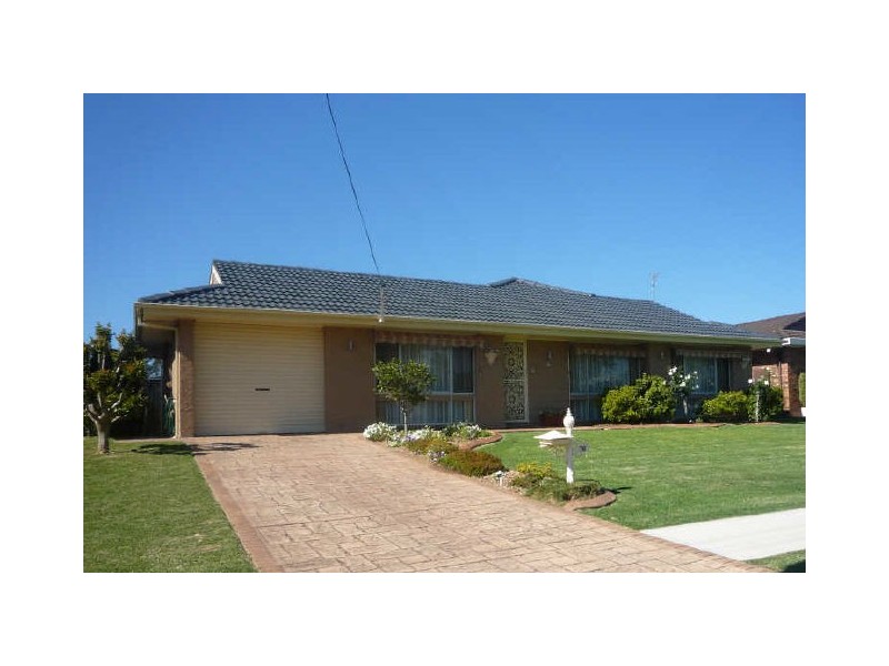 78 Jacobs Drive, Sussex Inlet NSW 2540