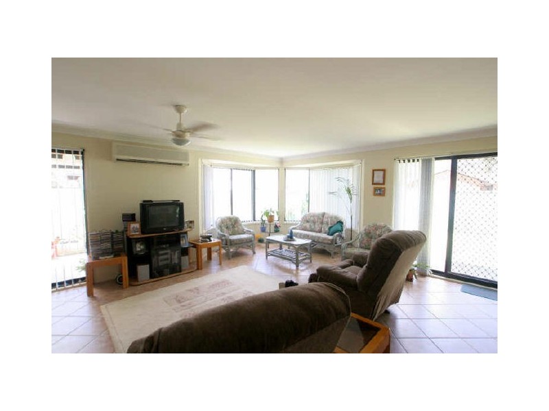 38 Suncrest Avenue, Sussex Inlet NSW 2540