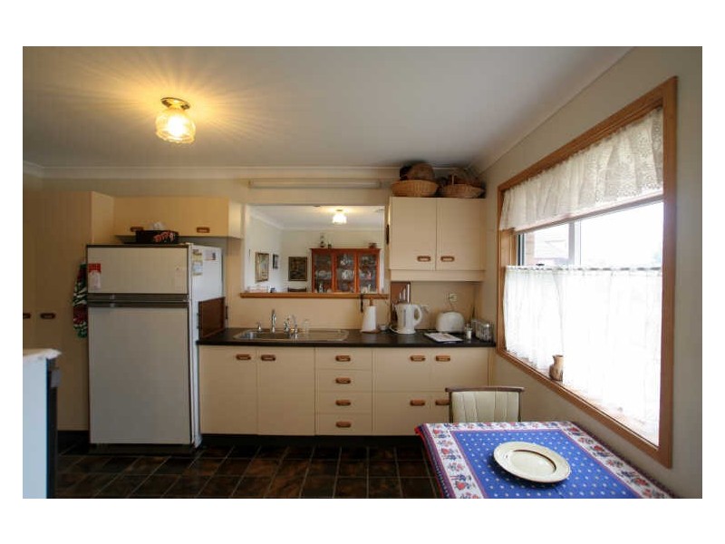 11 Whimbrel Drive, Sussex Inlet NSW 2540