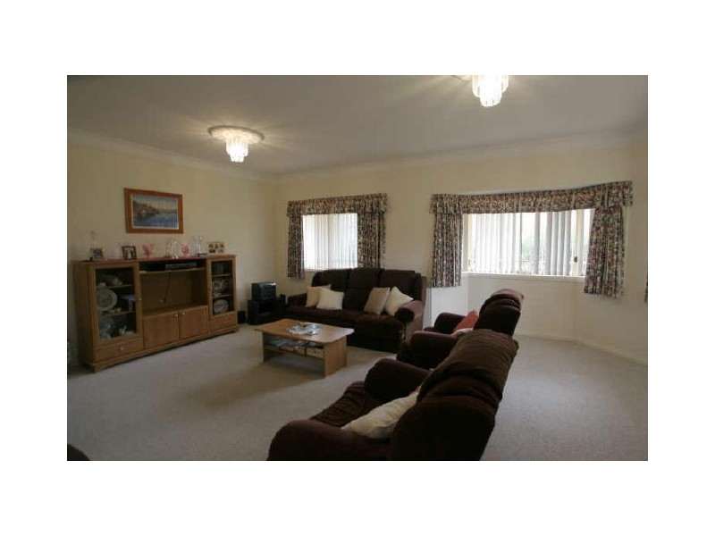53 Tradewinds Avenue, Sussex Inlet NSW 2540