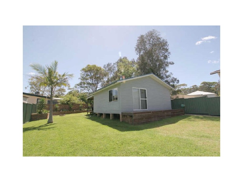 5 Lakeland Avenue, Berrara NSW 2540
