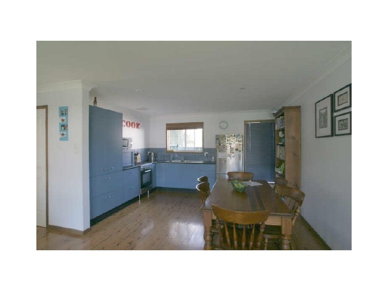 5 Lakeland Avenue, Berrara NSW 2540