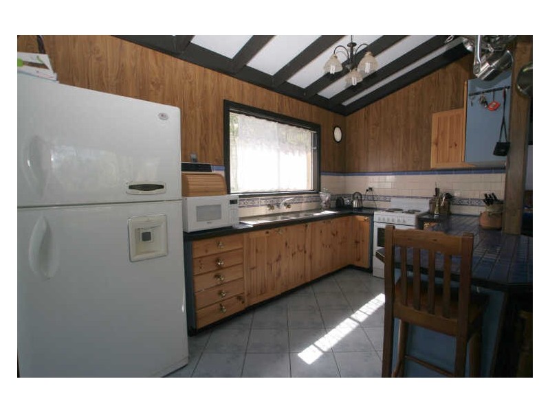 43 Government Road, Sussex Inlet NSW 2540