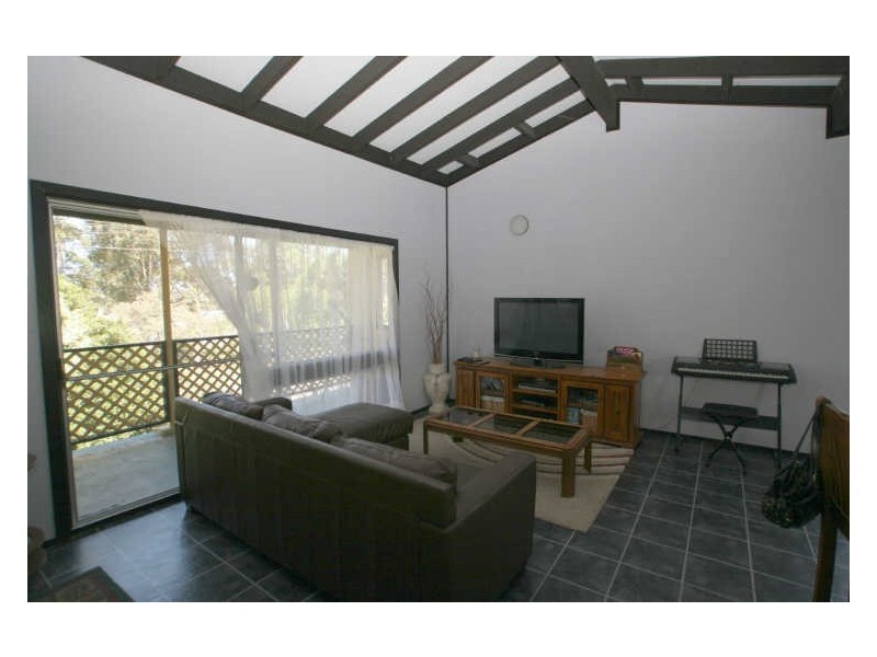 43 Government Road, Sussex Inlet NSW 2540