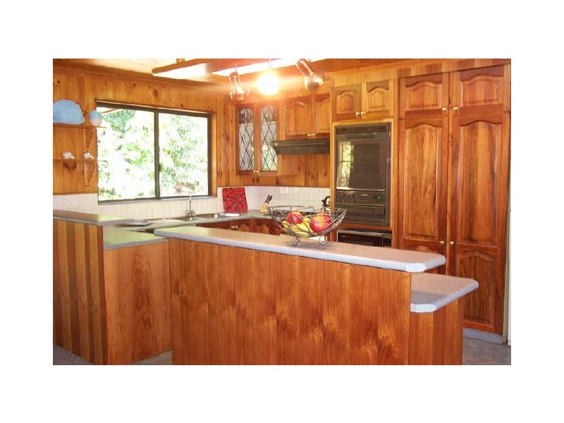 8 Alamein Road, Sussex Inlet NSW 2540
