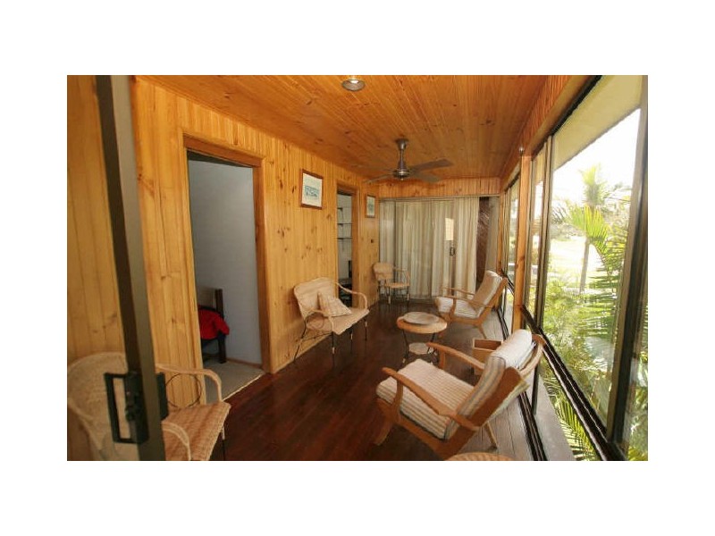 8 Alamein Road, Sussex Inlet NSW 2540