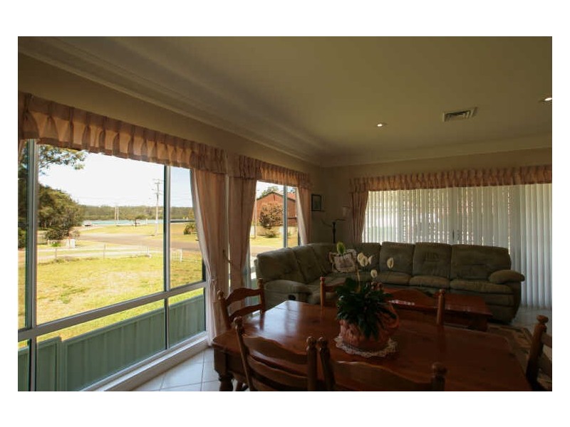 11 Lakehaven Drive, Sussex Inlet NSW 2540