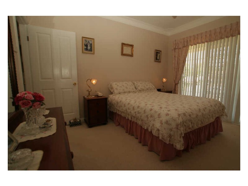 11 Lakehaven Drive, Sussex Inlet NSW 2540