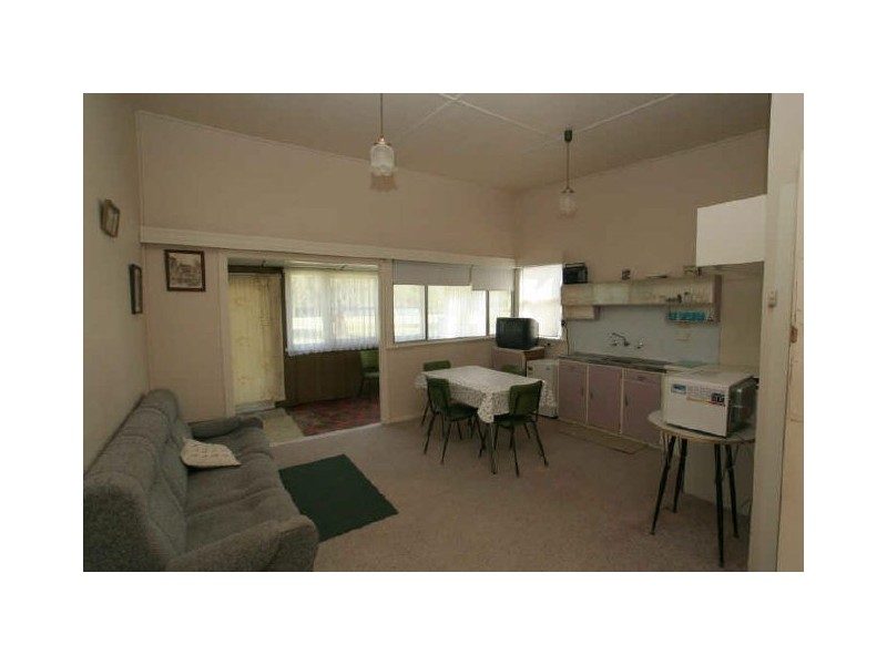 244 River Road, Sussex Inlet NSW 2540