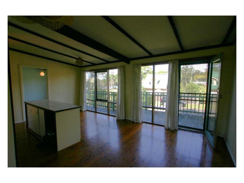 22 Beachview Avenue, Berrara NSW 2540