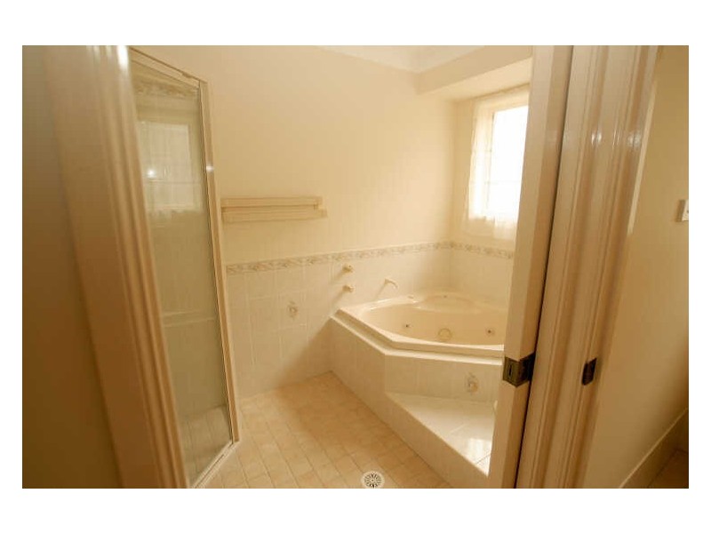 62 Suncrest Avenue, Sussex Inlet NSW 2540