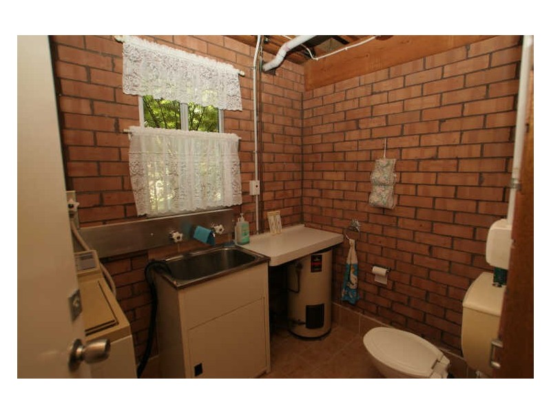 1 Fairview Crescent, Sussex Inlet NSW 2540