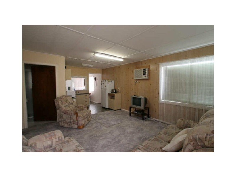 9 Ocean View Road, Sussex Inlet NSW 2540
