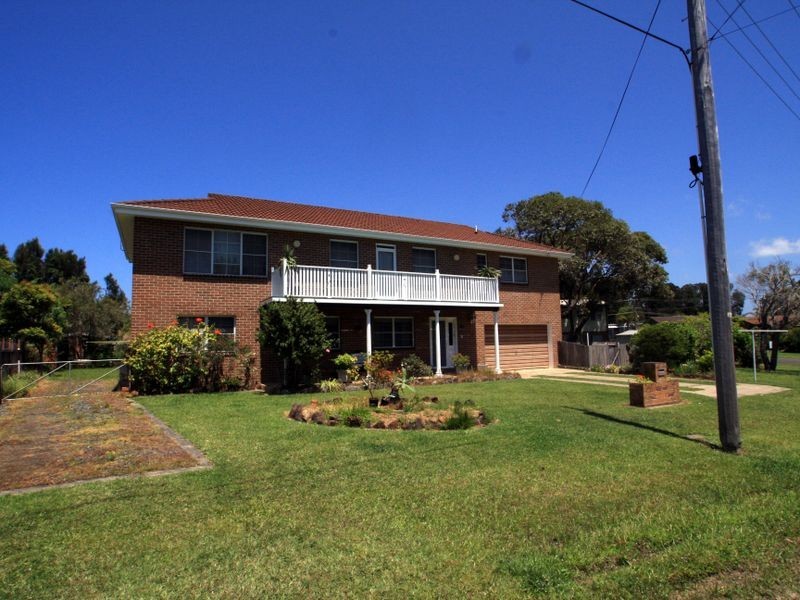 32 Surfway Avenue, Berrara NSW 2540