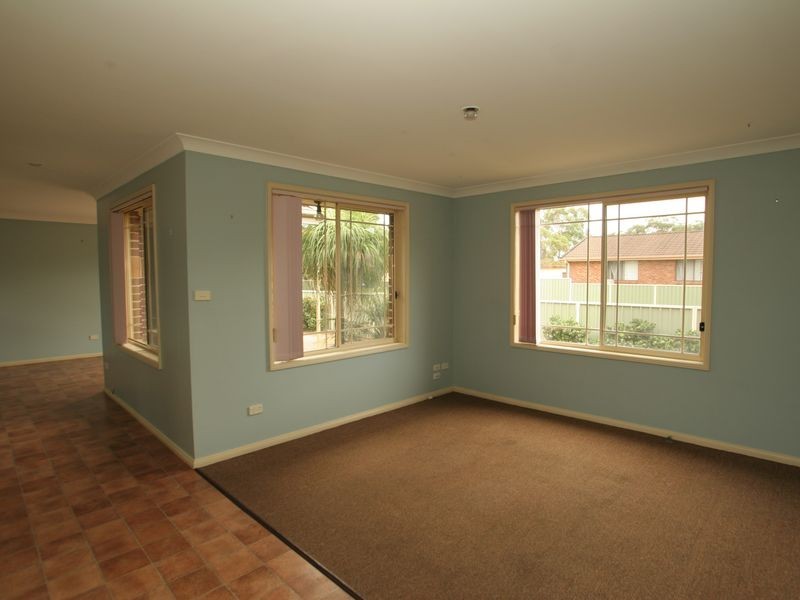 27 Ellmoos Avenue, Sussex Inlet NSW 2540