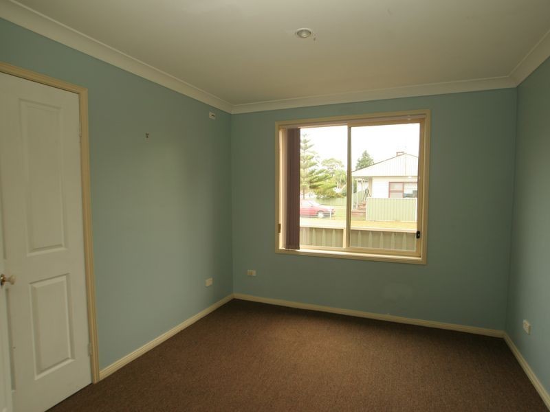 27 Ellmoos Avenue, Sussex Inlet NSW 2540